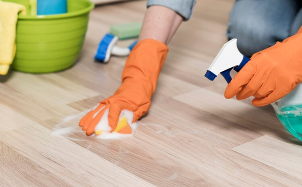 Floor Cleaning & Polishing